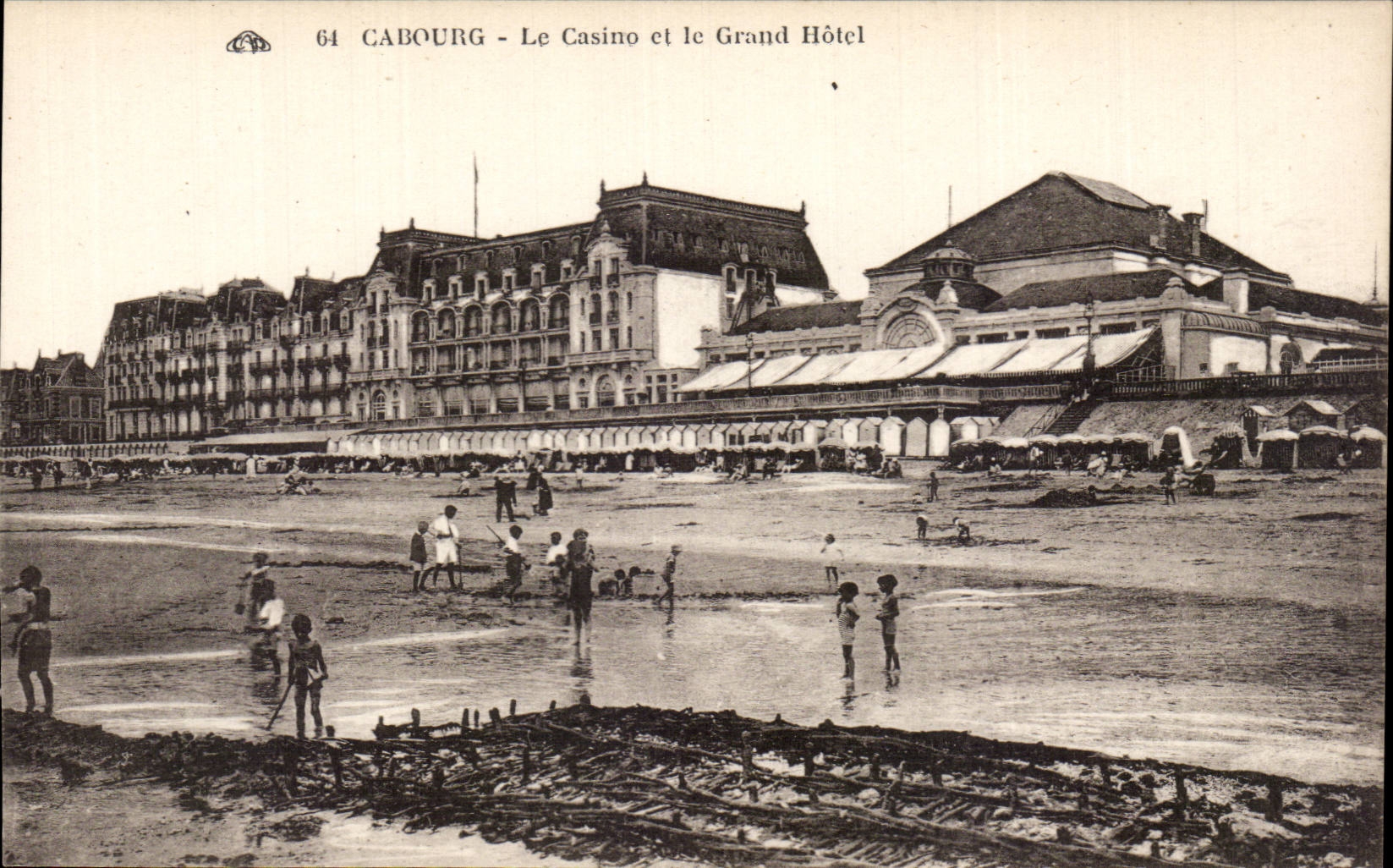 Cabourg CPA das Kasino und das grosse Hotel