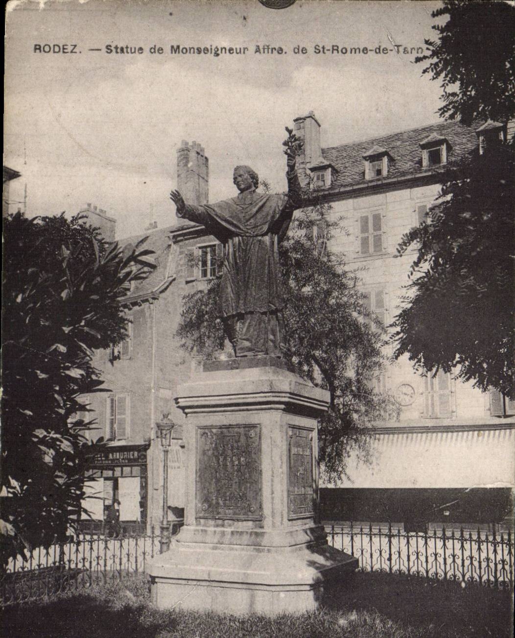 Rodez CPA Statue of monseigneur Affre of St Rome of the Tarn