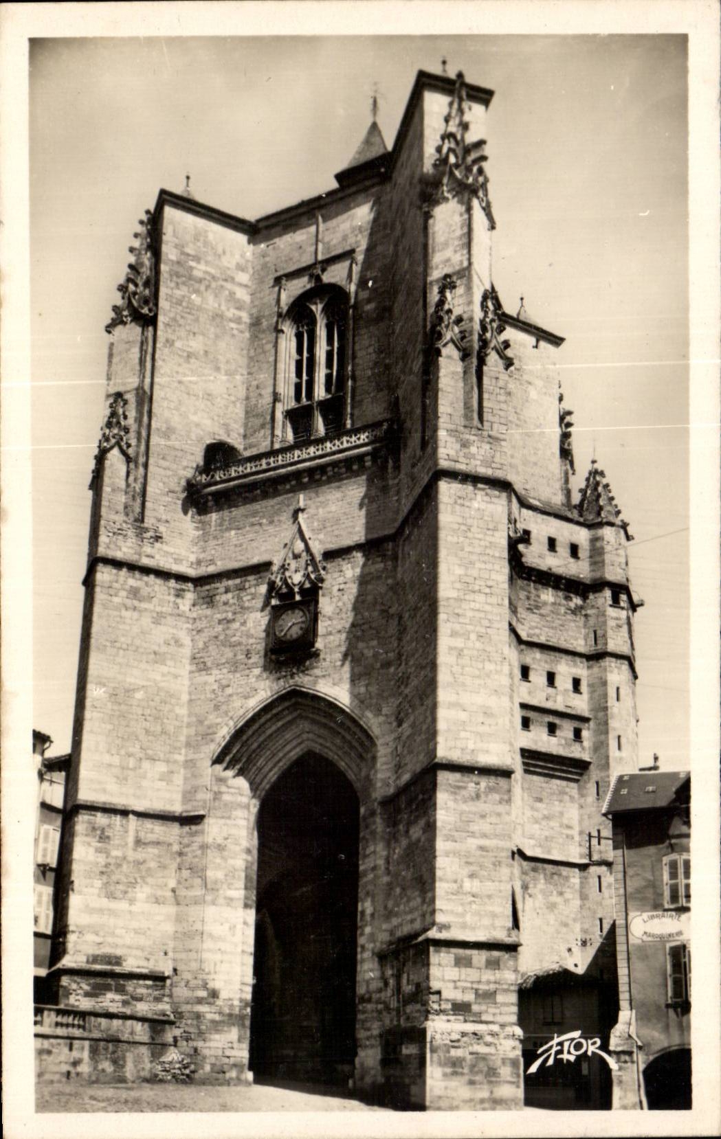 CPA Villefranche de Rouergue Frontage of the cathedral