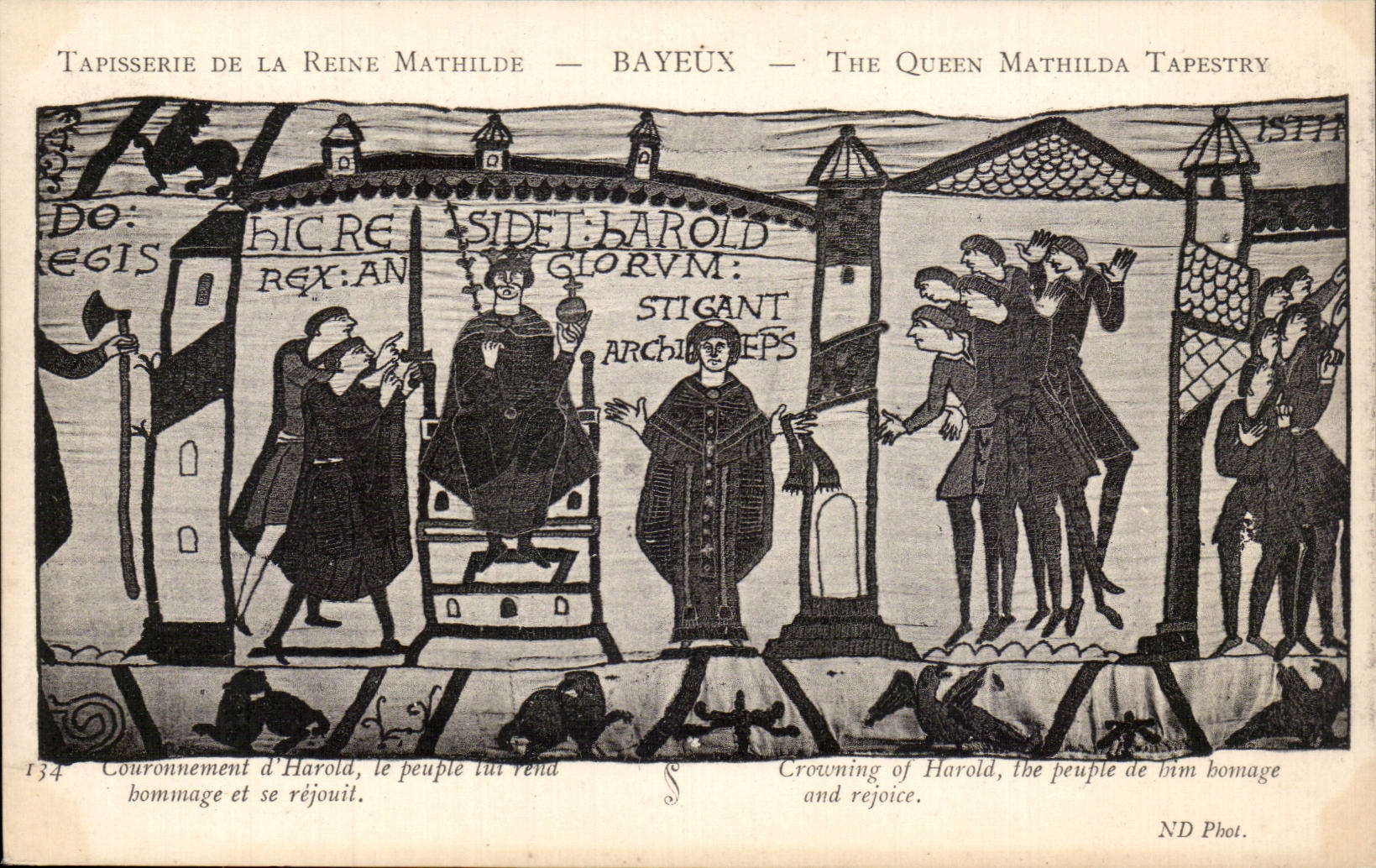 CPA Bayeux Tapisserie de la reine Mathilde Couronnement d'Harold le peuple lui rend hommage et se rejouit