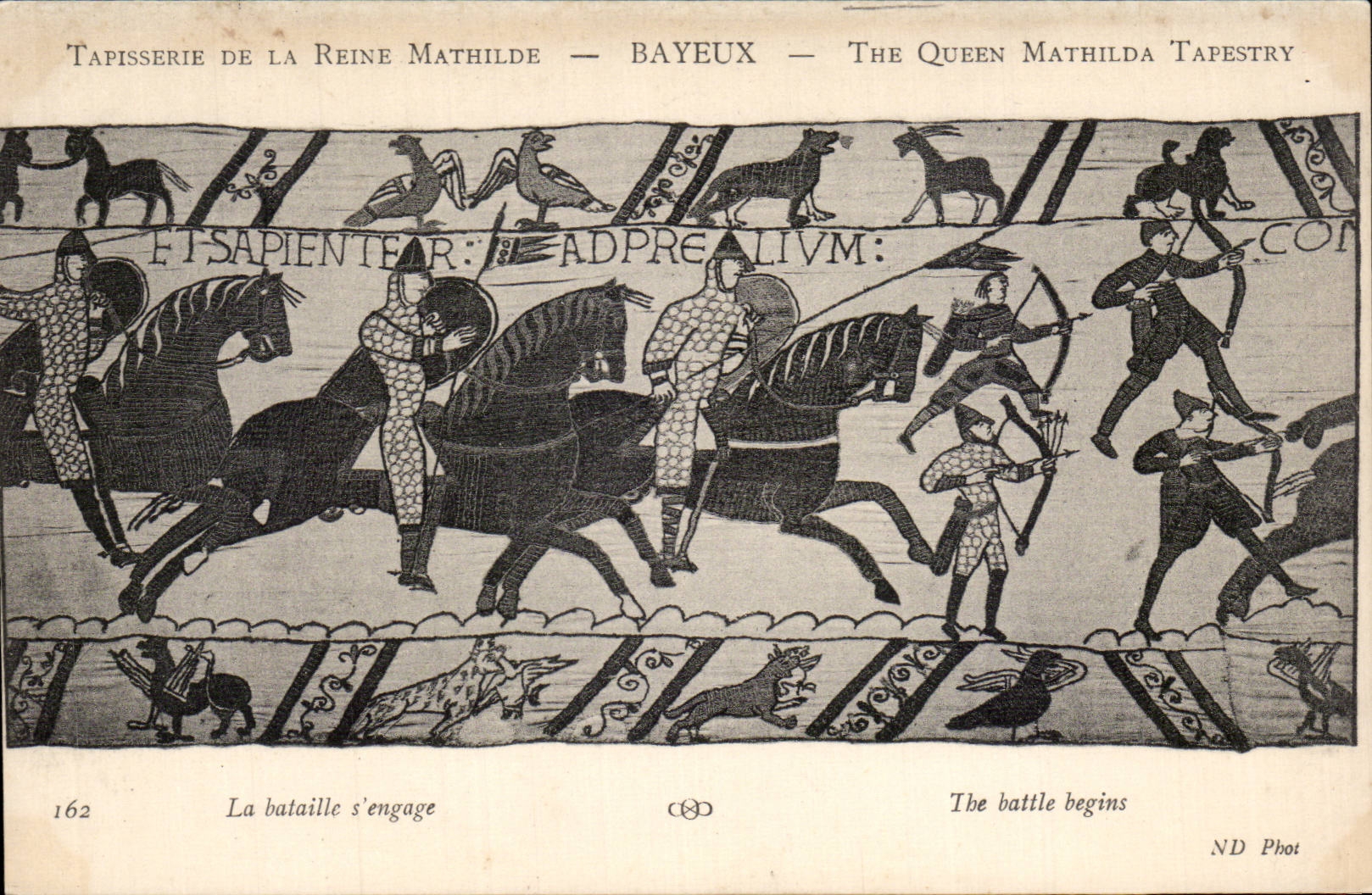 CPA Bayeux Tapisserie de la reine Mathilde La bataille s'engage