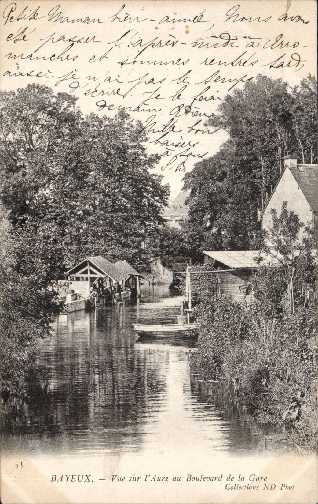CPA Bayeux gesehen auf Aure mit der Prachtstrasse der Station