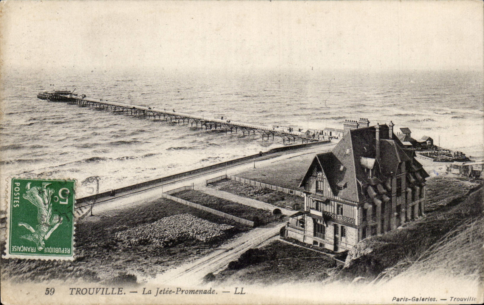 CPA Trouville the pier walk