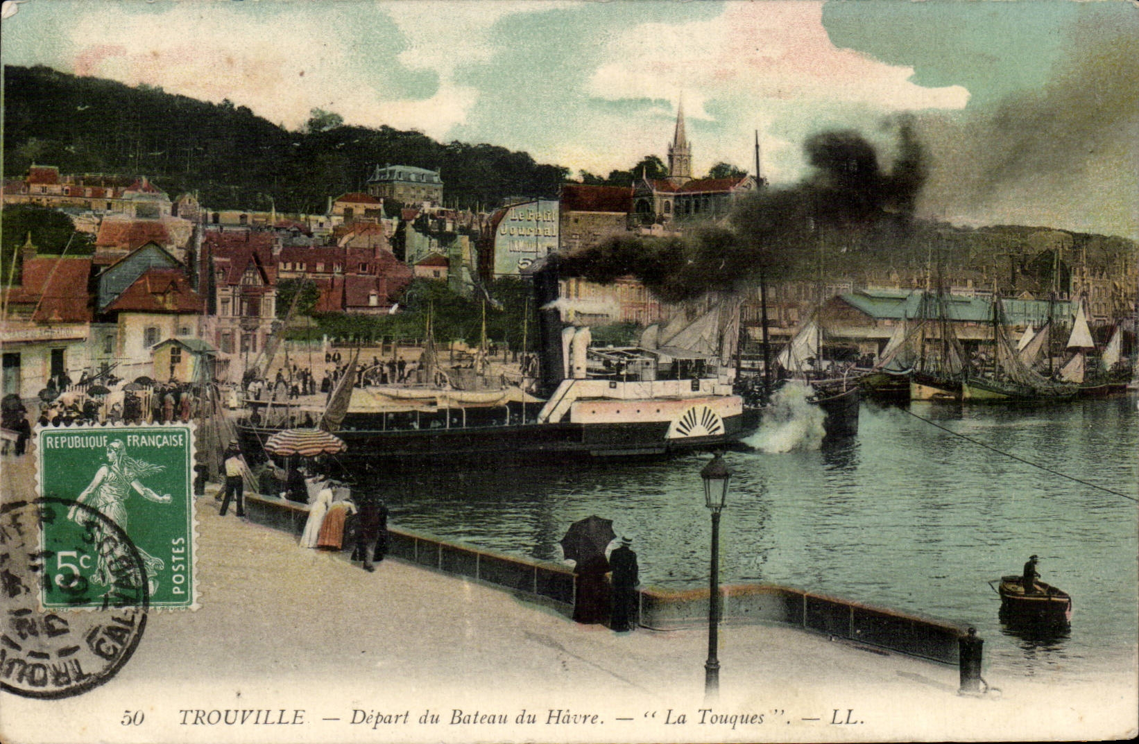 CPA Trouville Departure of the boat of Le Havre Drums