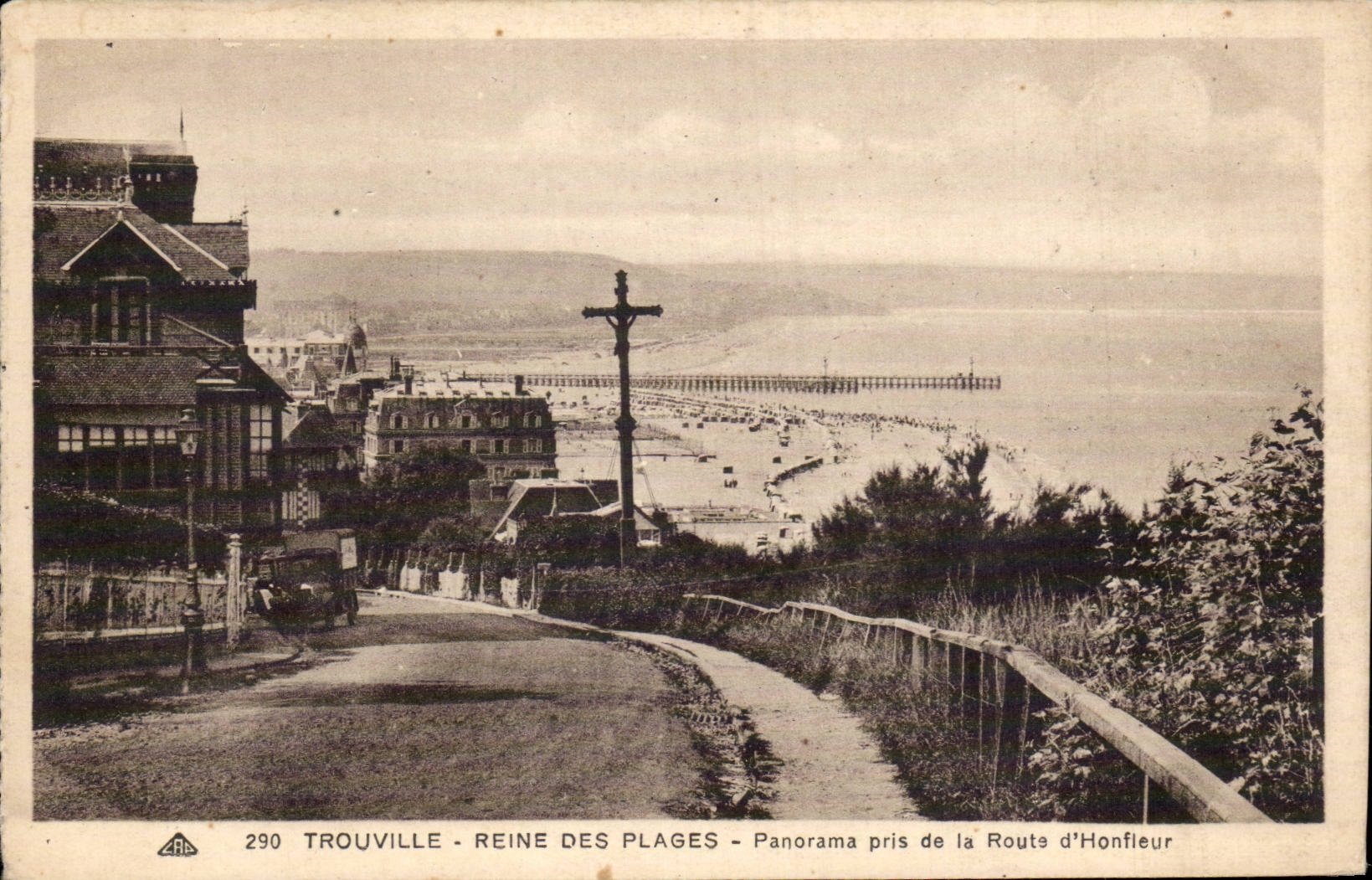CPA Trouville Queen of the beaches Panorama taken of the road of Honfleur