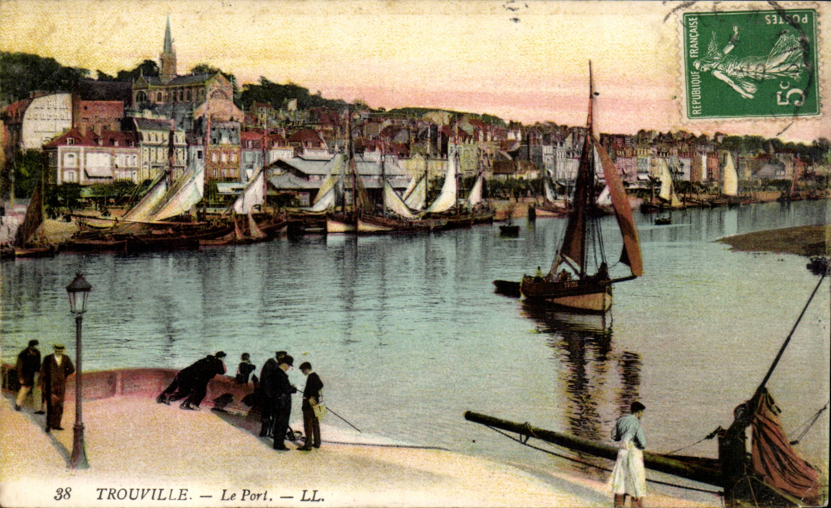CPA Trouville the port