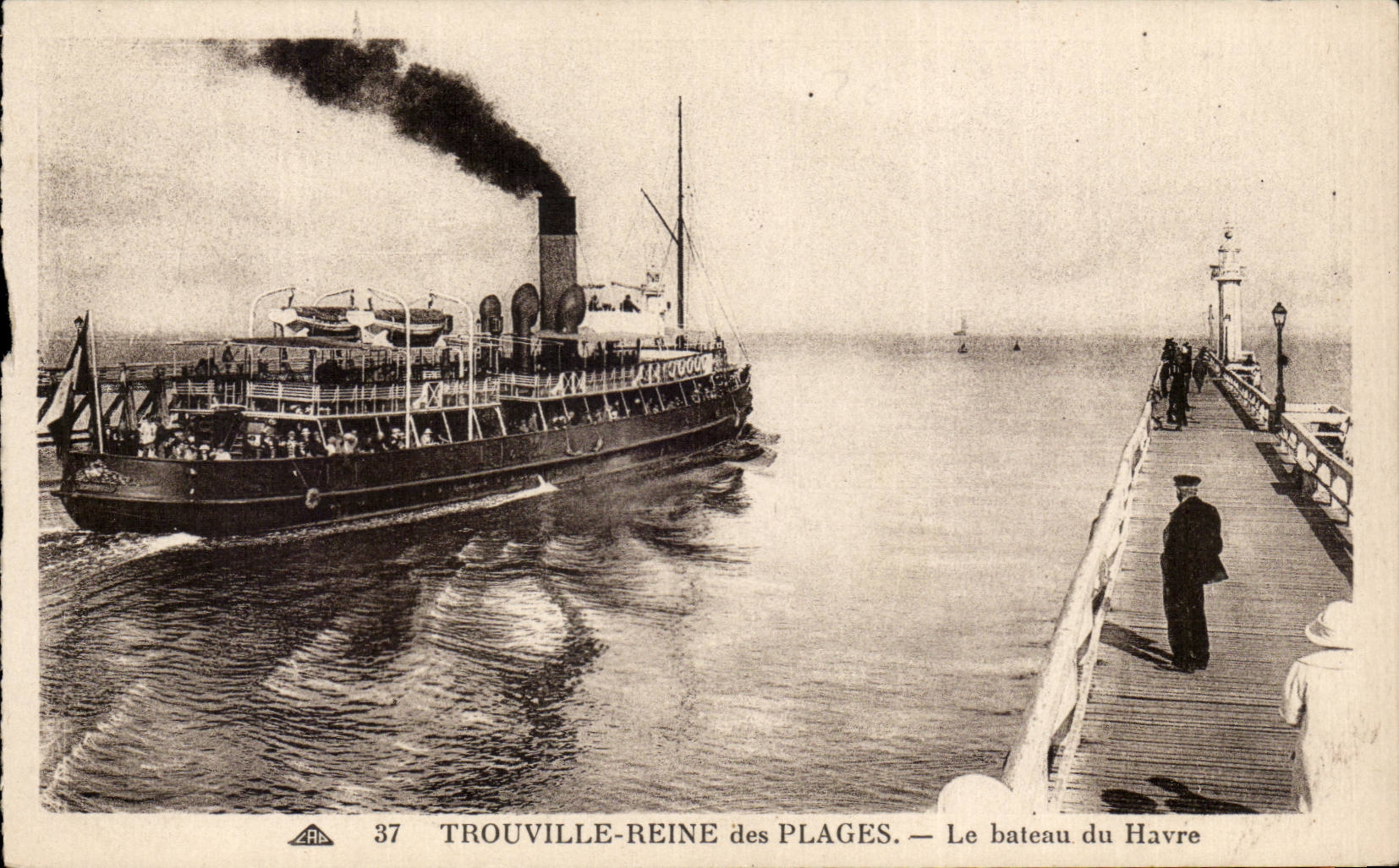 CPA Trouville the boat of Le Havre