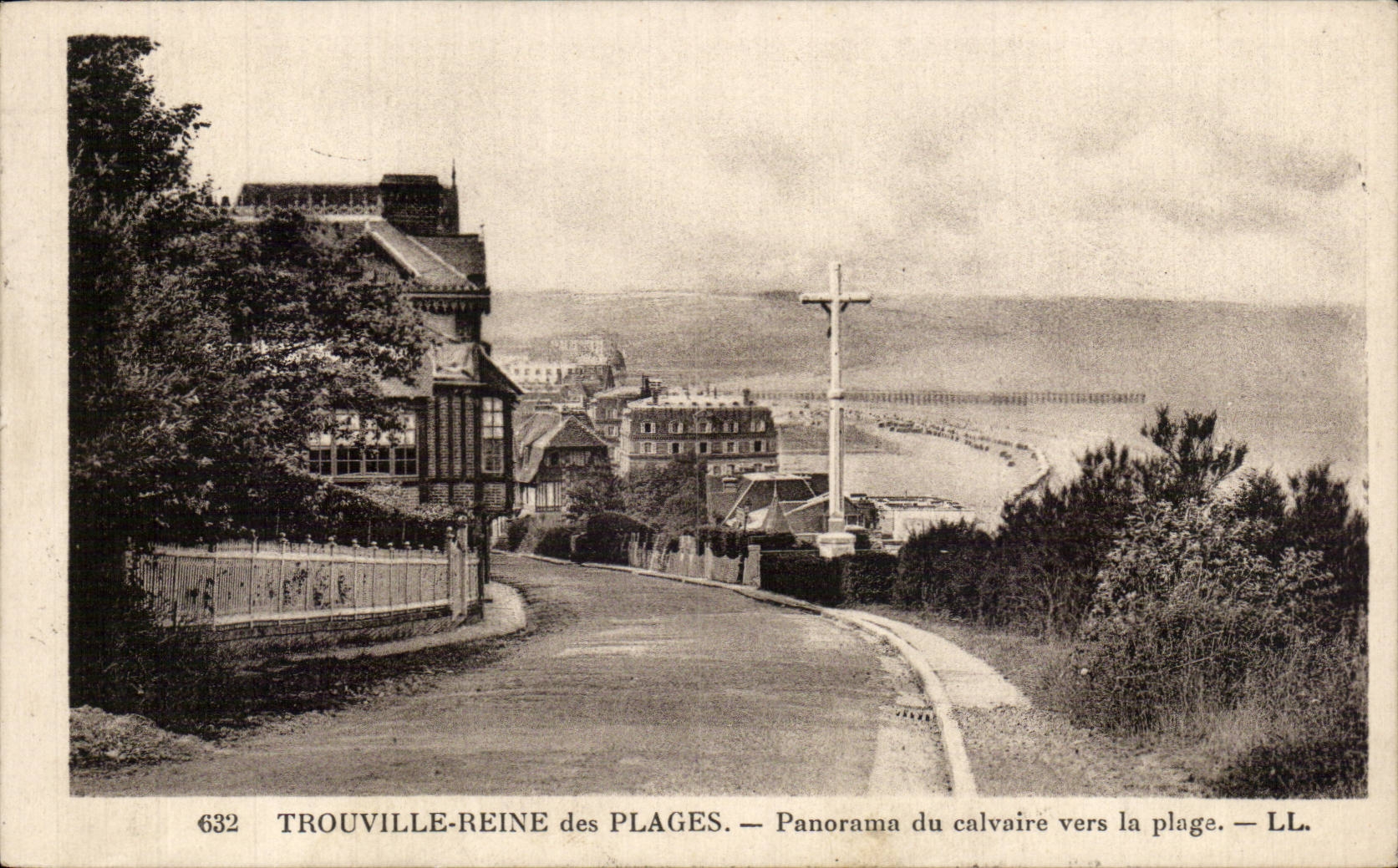 CPA Trouville Panorama of the martyrdom towards the beach
