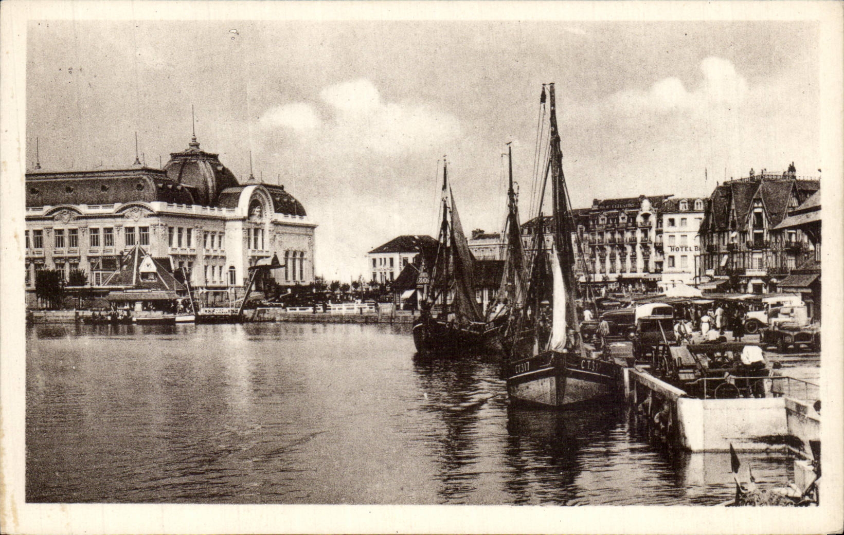 CPA Trouville the Queen of the beaches the port and the casino