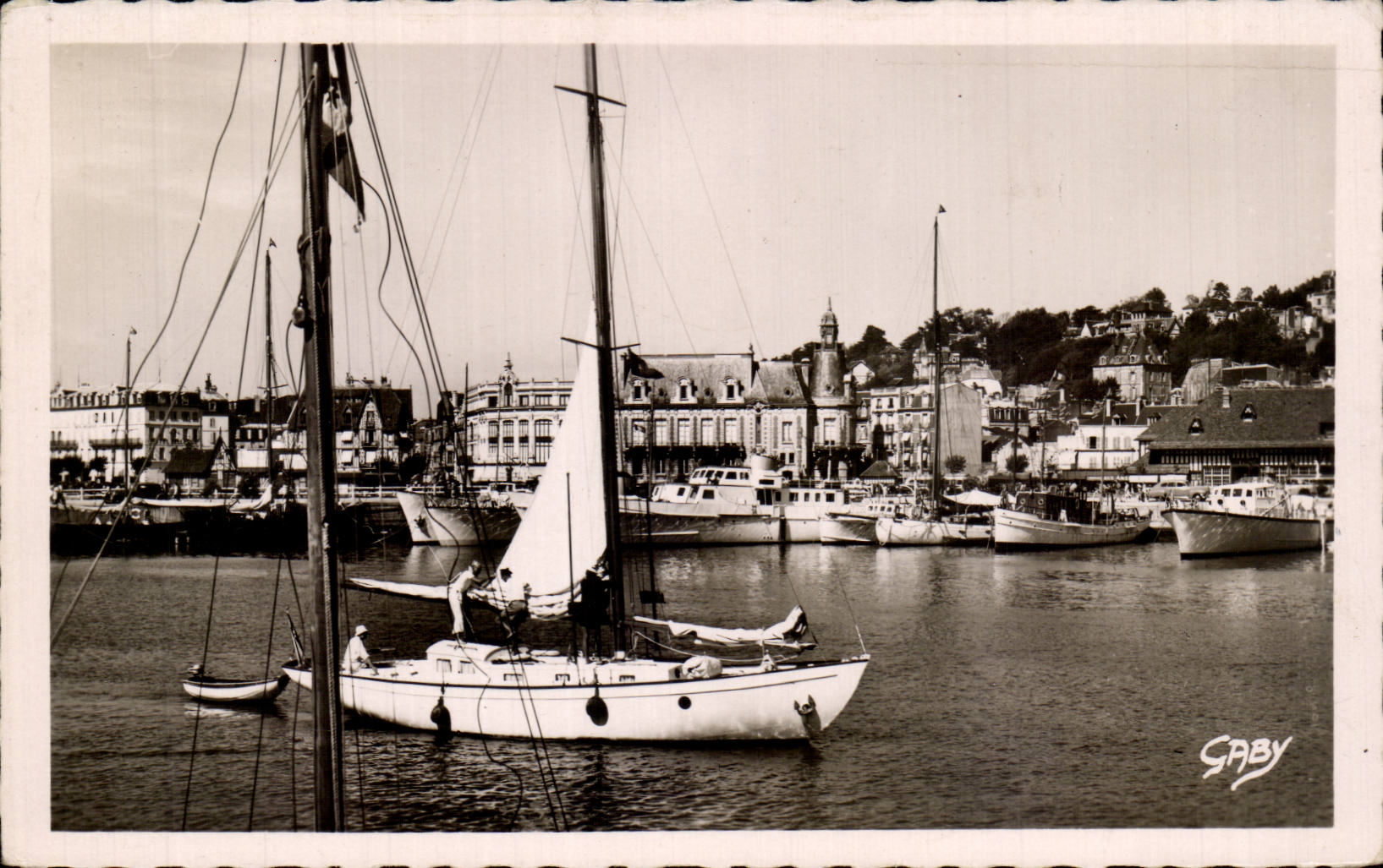 CPSM Trouville Deauville the port