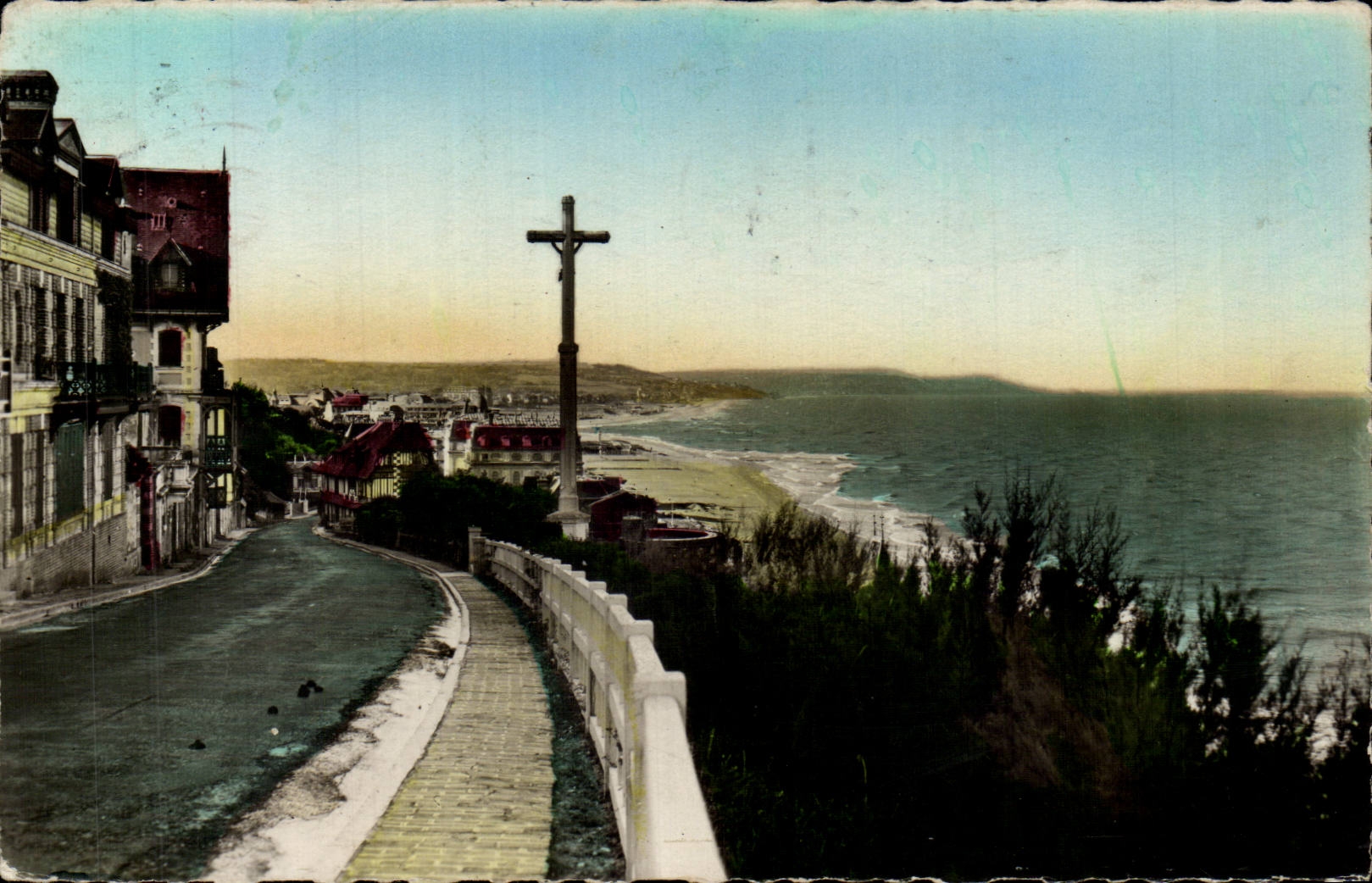 CPSM Trouville the queen of the beaches the martyrdom