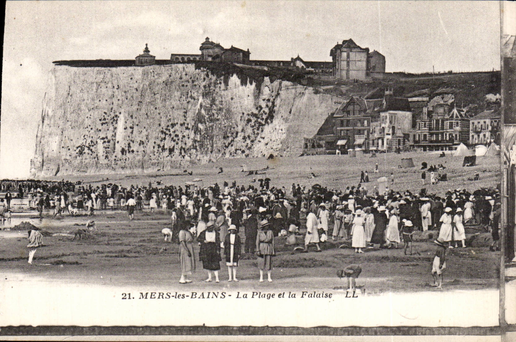CPA Meere les Bains der Strand und die Klippe