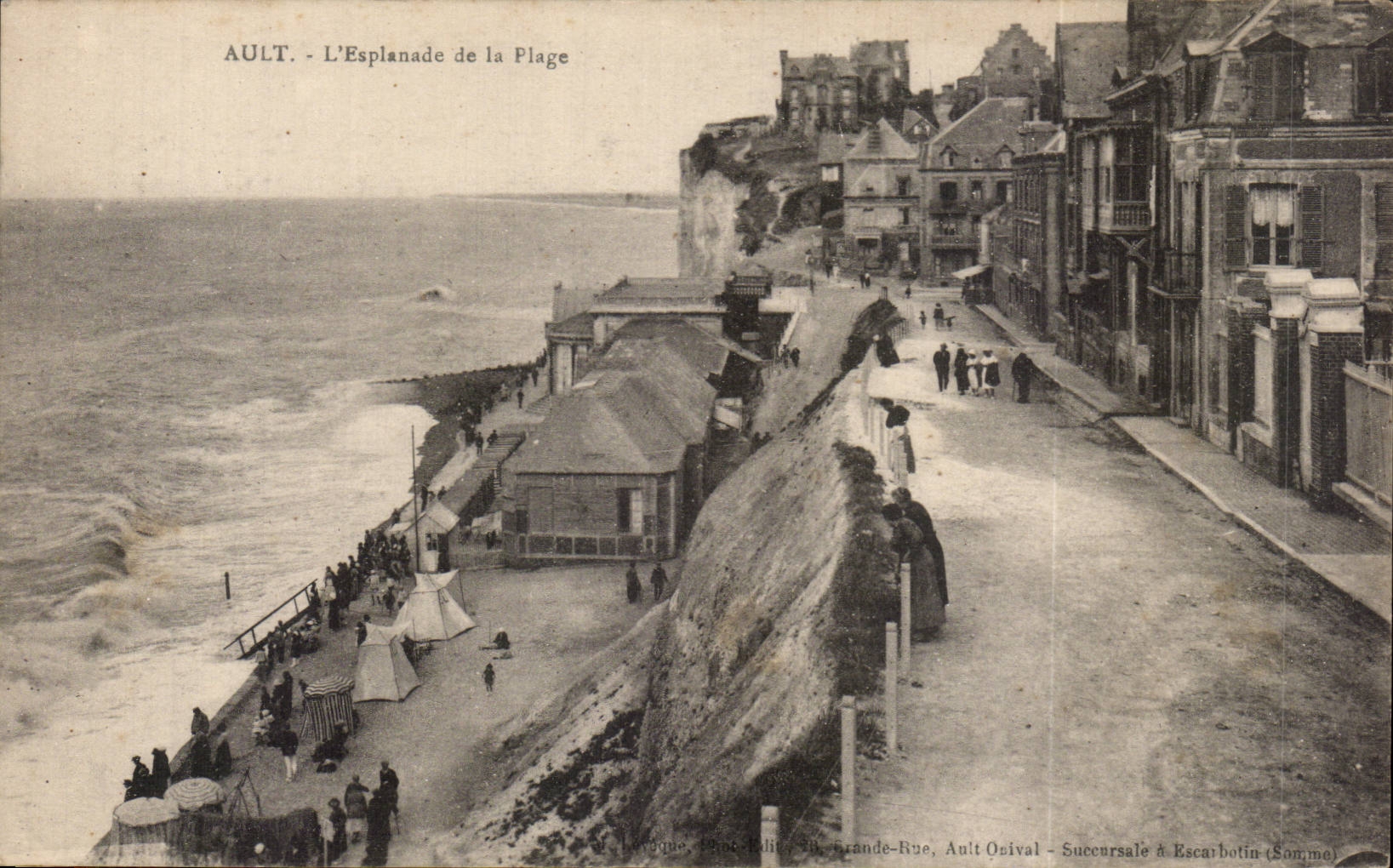 CPA Ault the esplanade of the beach