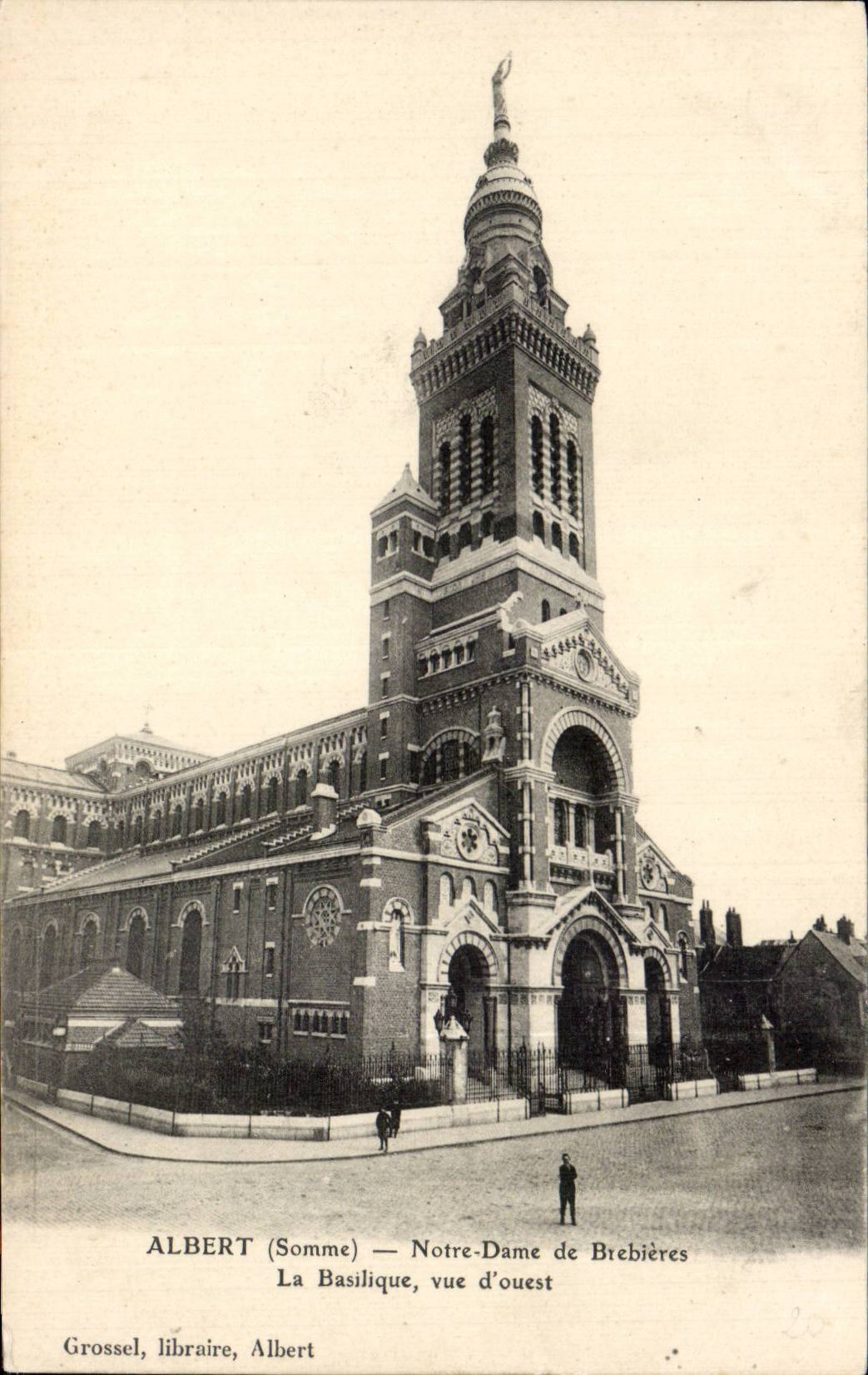 CPA Albert Notre Dame de Brebieres the basilica seen of west
