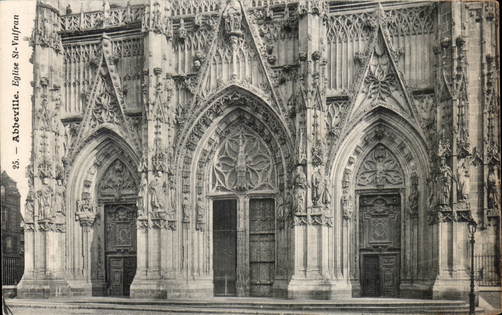 CPA Abbeville Church St Vulfran