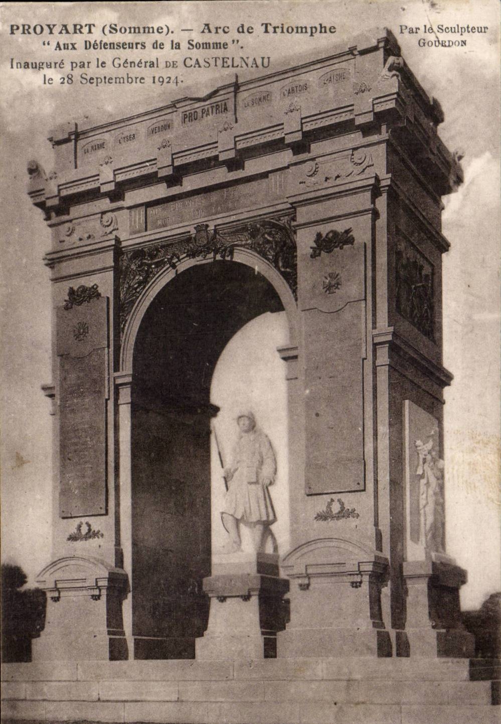 CPA Proyart Arc de Triomphe With the defenders of the Castelnau Sum