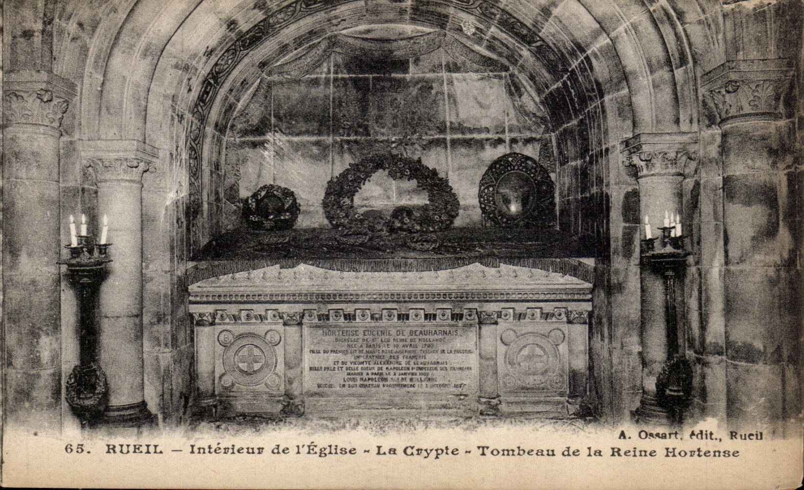 CPA Interior Rueil of the church the crypt Tomb of the Hortense queen