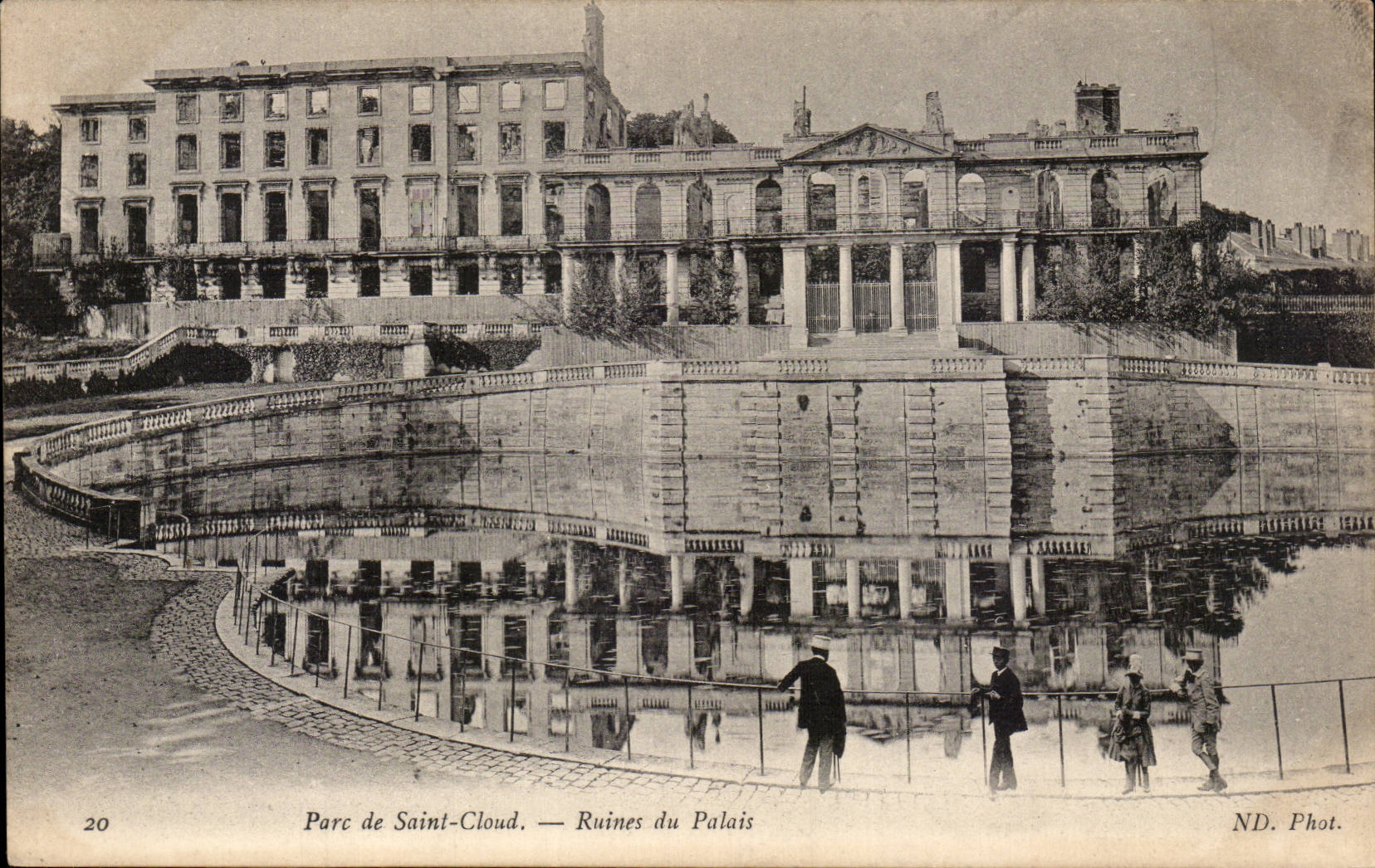 CPA Park of Saint Cloud Ruins of the palate