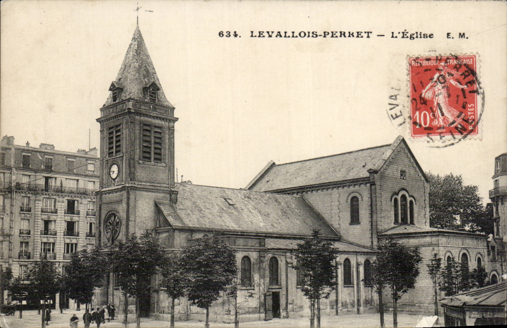 CPA Levallois Perret L'eglise