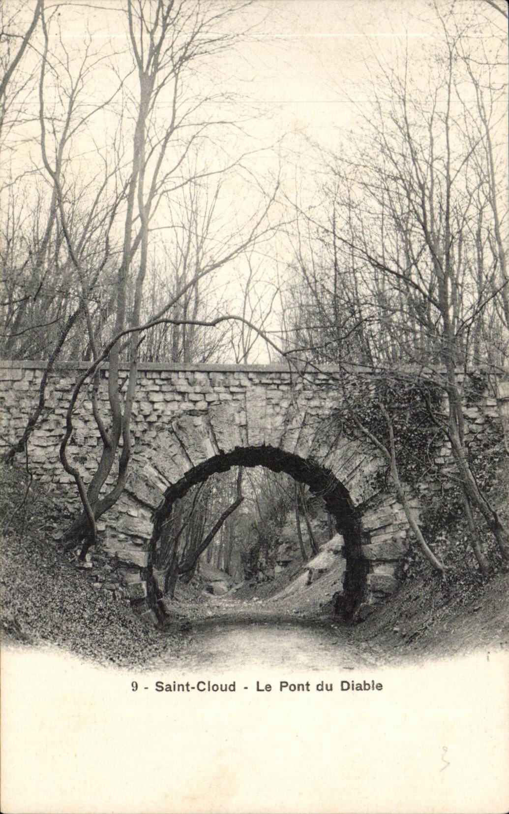 CPA Saint Cloud Bridge dud devil