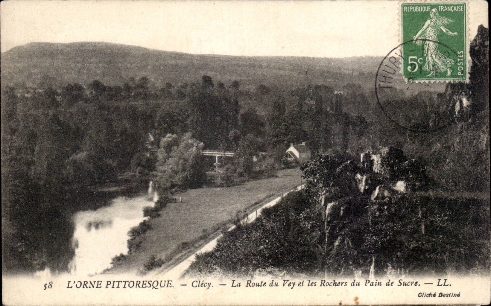 CPA Clecy Orne the road of Vey and rocks of the sugar loaf