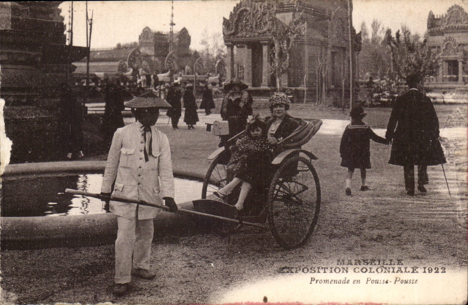 CPA Marseille Exposition coloniale 1922 Promenade en Pousse Pousse