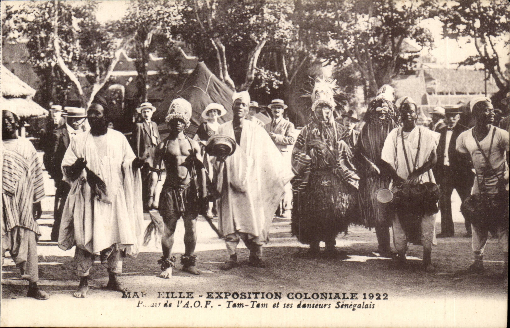 CPA Marseille Exposition coloniale 1922 Palais de l'AoF Tam Tam et ses danseurs senegalais