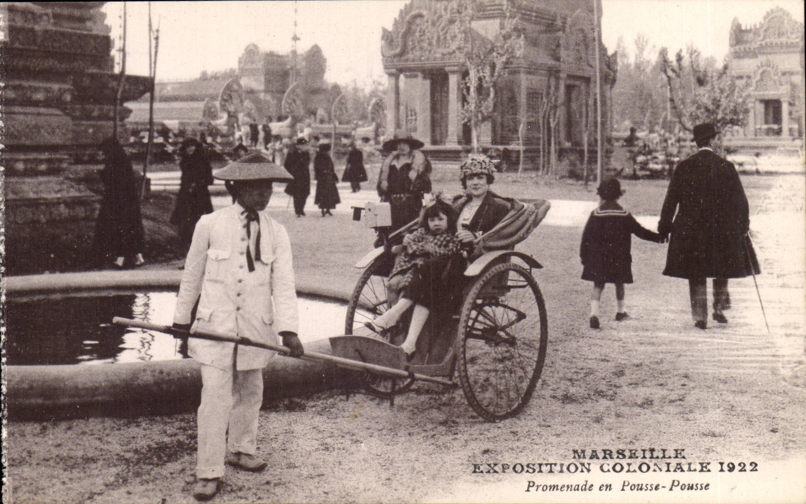 CPA Marseille Exposition coloniale 1922 Promenade en Pousse Pousse