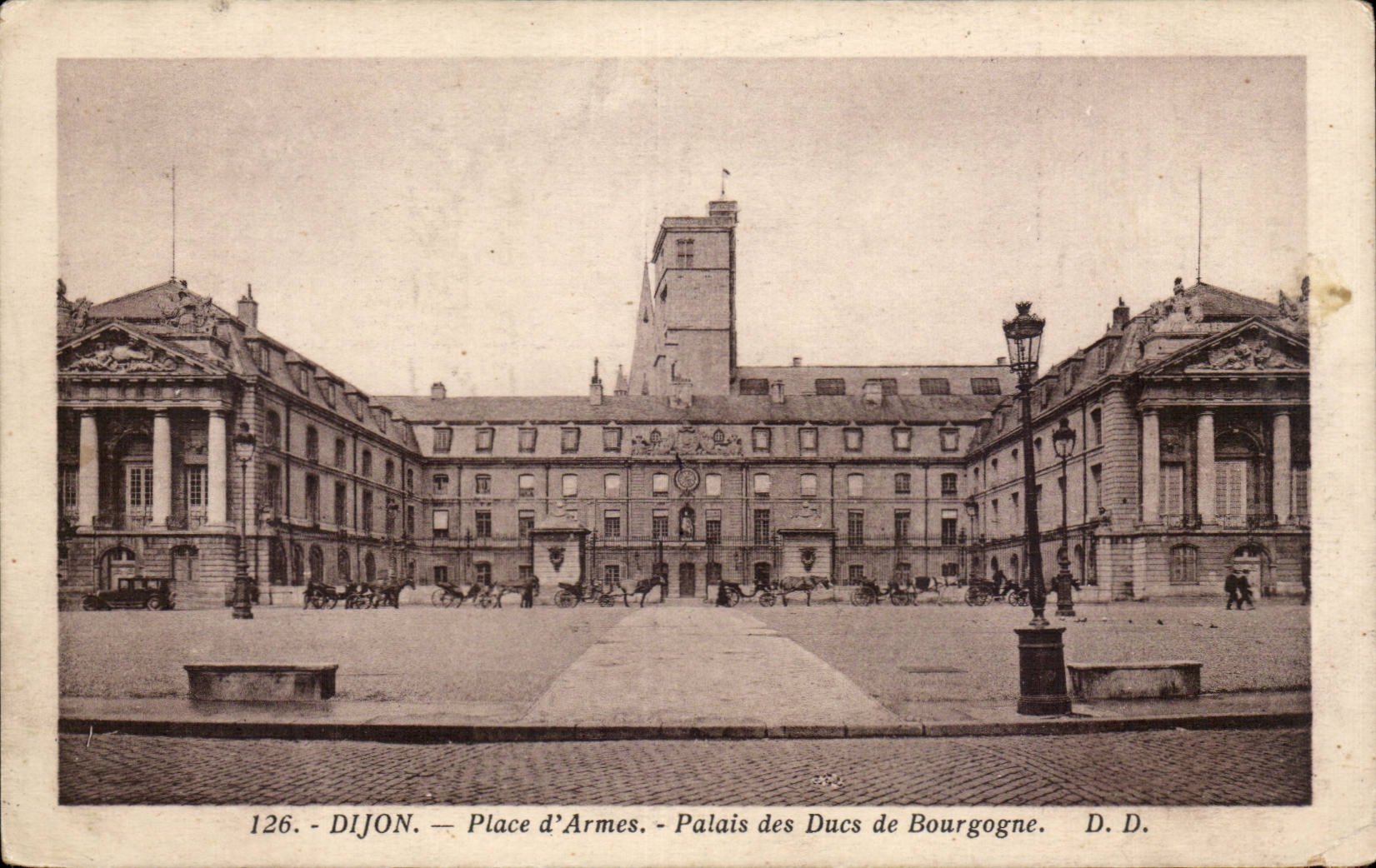 Dijon - Place of Weapons - CPA