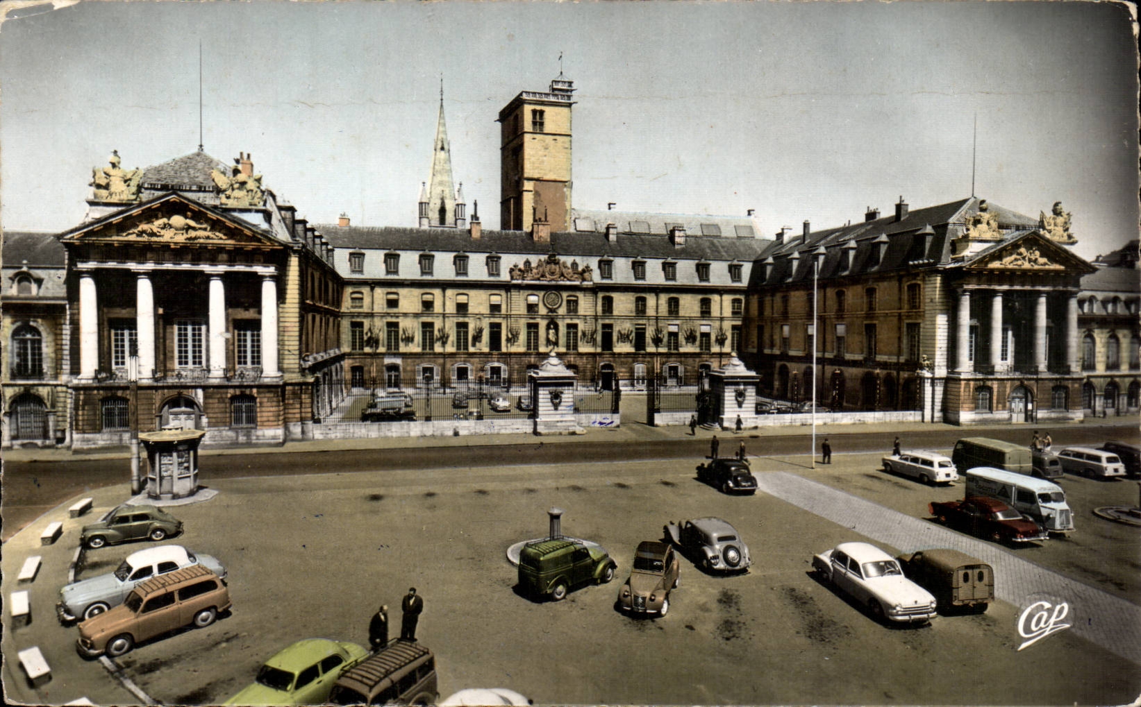 Dijon - das Rathaus - reales FOTO - Auto - CPA