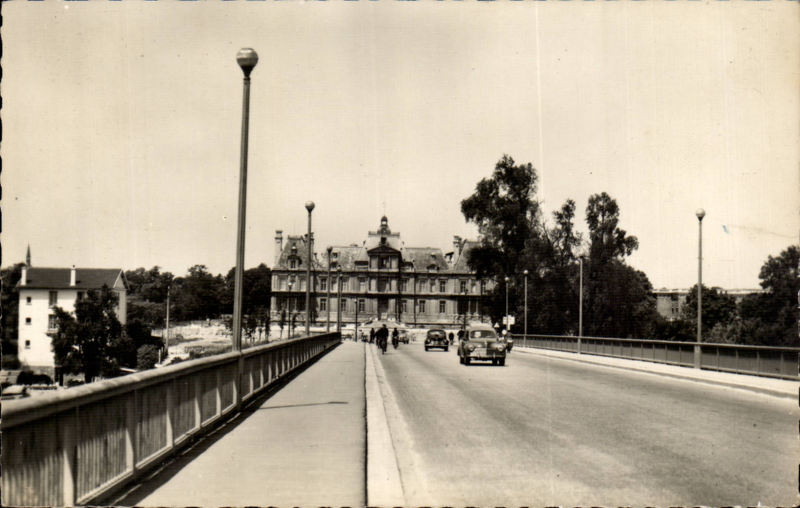 Lafitte houses - the Castle - the Bridge - - CPA