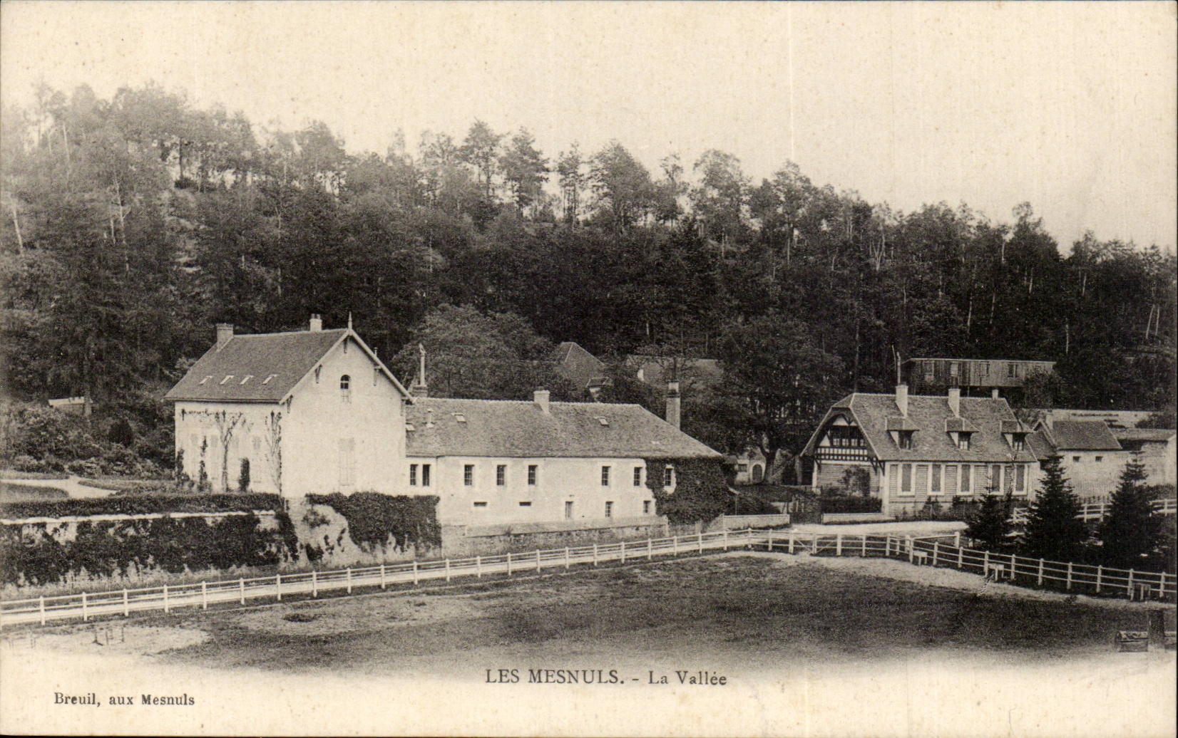 Mesnuls - the Valley - CPA