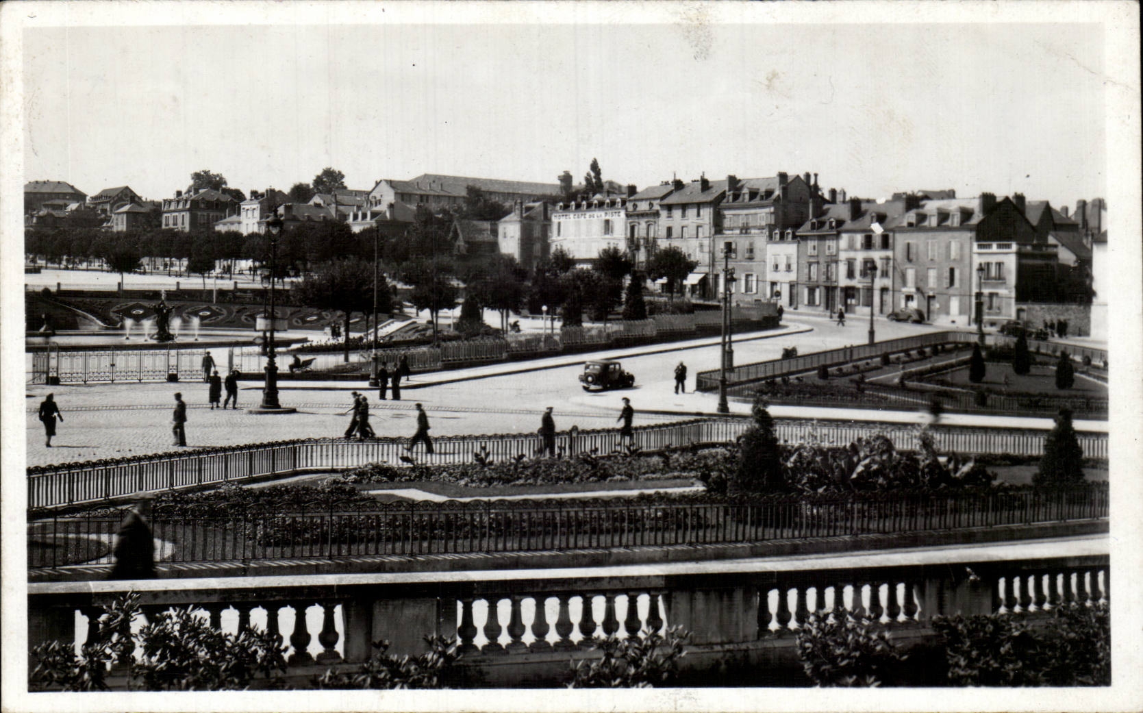 Limoges - the Garden of the Field of July - Seen from of the Station - CPA