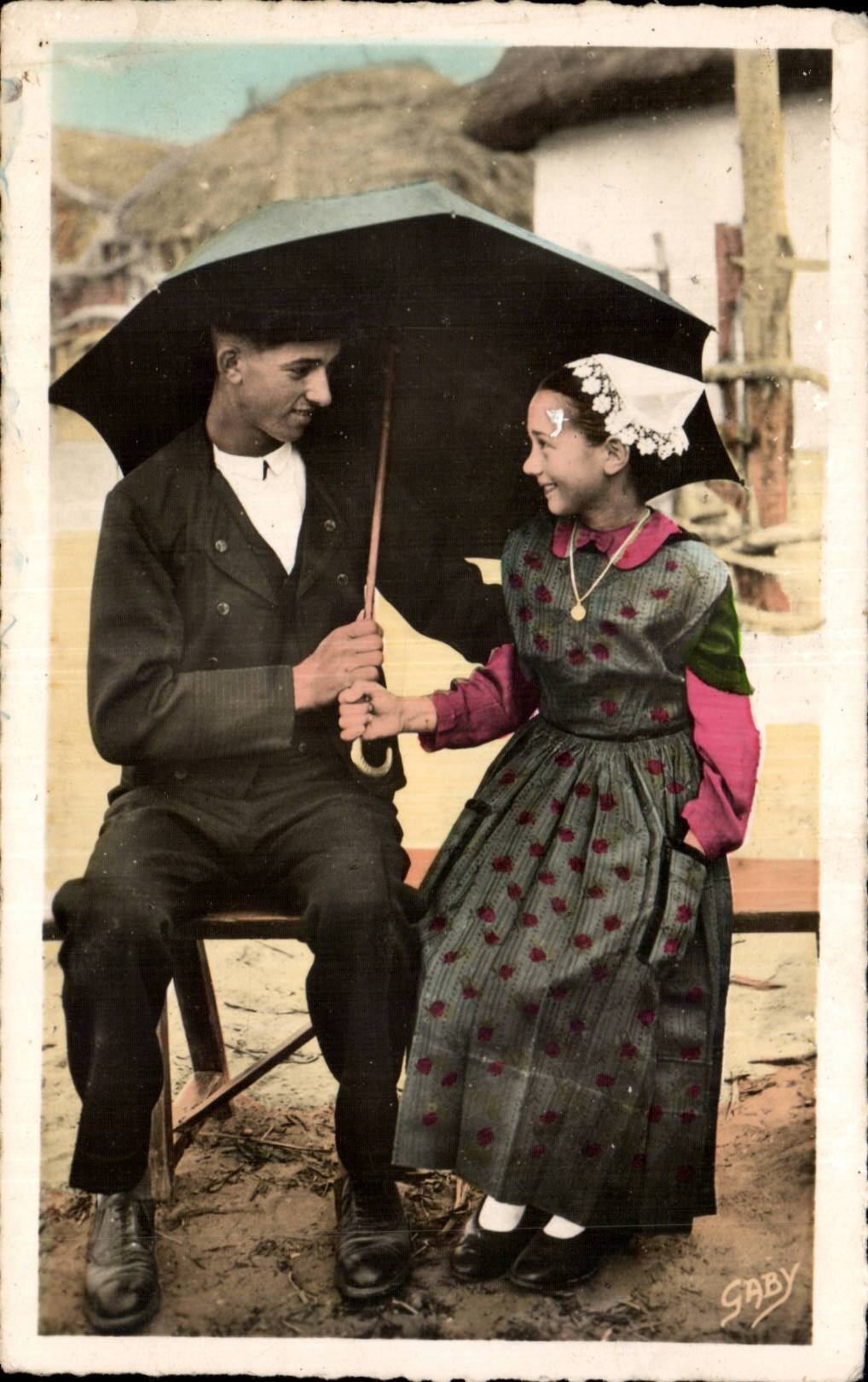 CPA Costumes maraichins Folklore Costume Caps