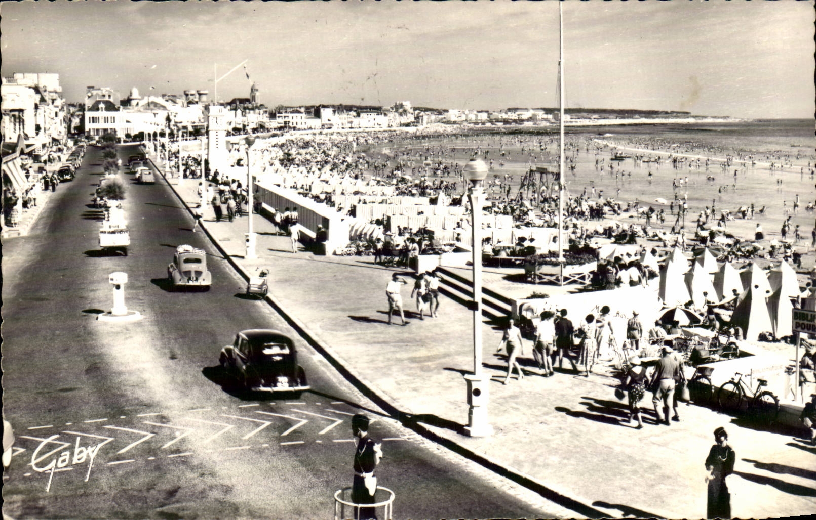 CPA Sande von olonne der Damm und der Strand