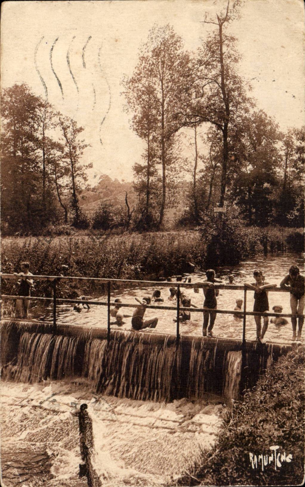 CPA apprentices of the network of the State on vacation to the Vendee Mound the bath in Lay