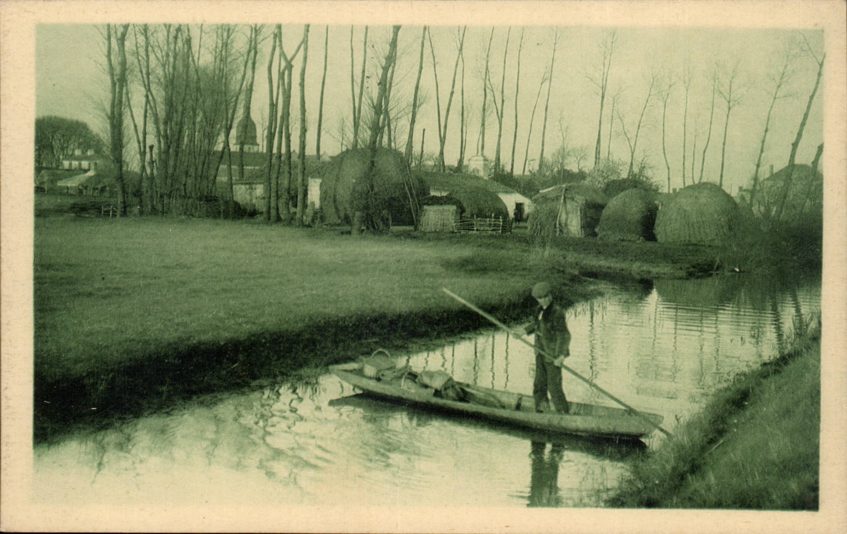CPA the Vendee Maraichine navigation out of Skiff