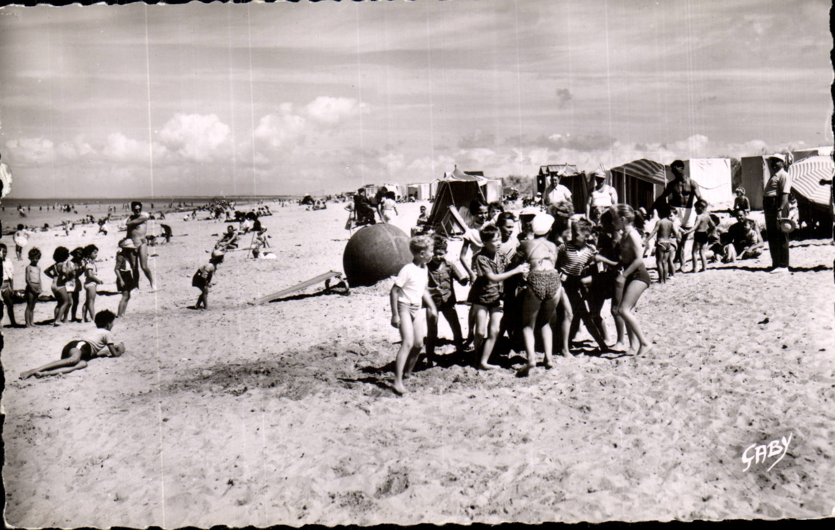 CPSM Notre Dame de Monts Plays des Strandes