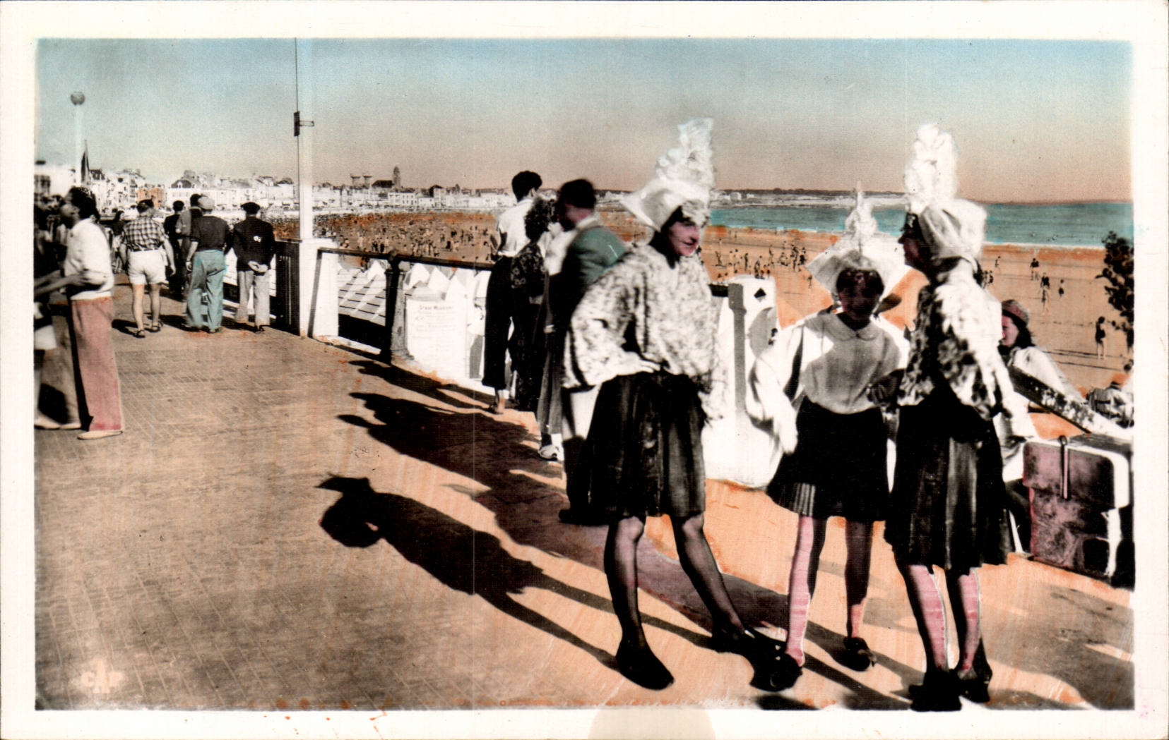 CPA Sande des olonne Sablaises Folklorekostums