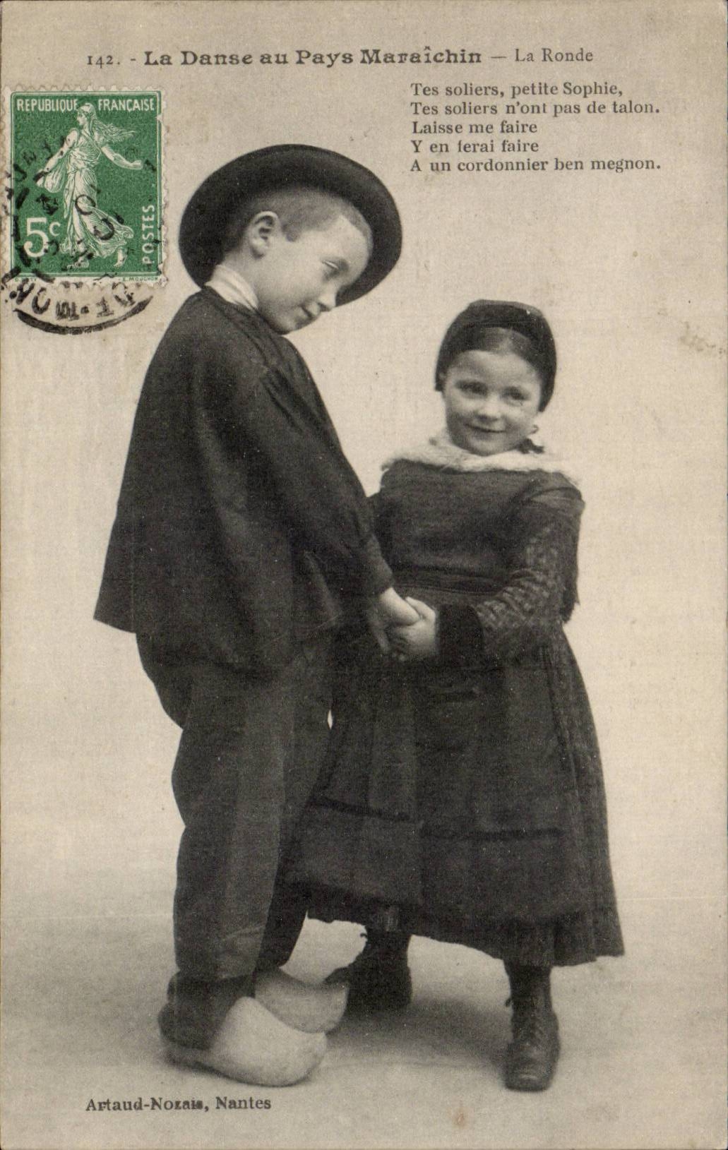 CPA Tanz mit dem Maraichin Land das runde Folklore-Kostum