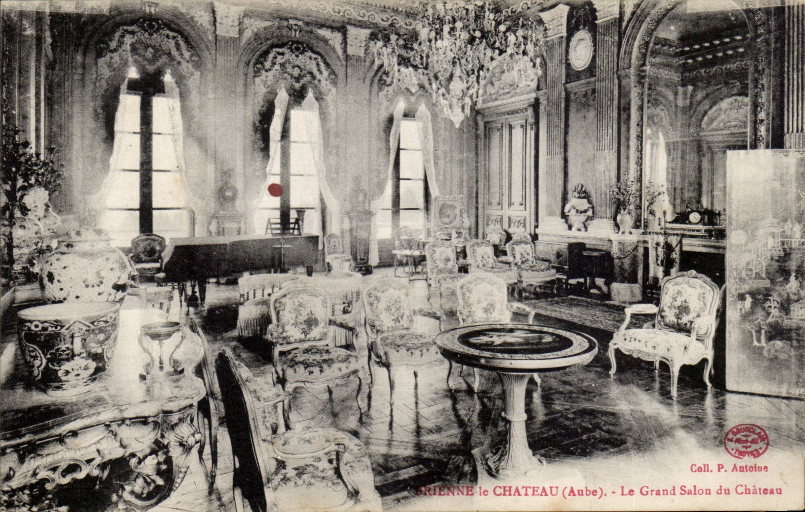 CPA Brienne the Castle the large living room of the castle