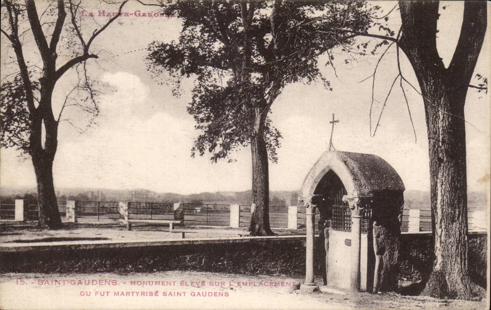 CPA Saint Gaudens Monument raised on the site or was martyrise Saint Gaudens