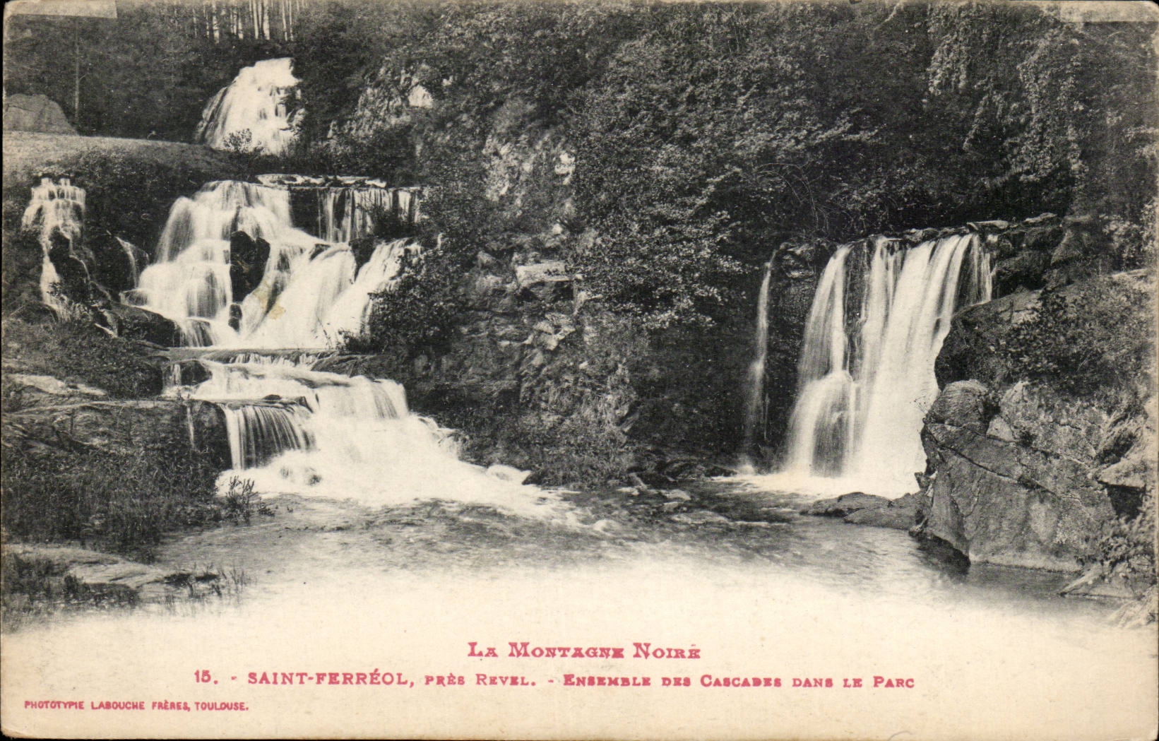 CPA Saint Ironwood close Revel Together of the cascades in the park