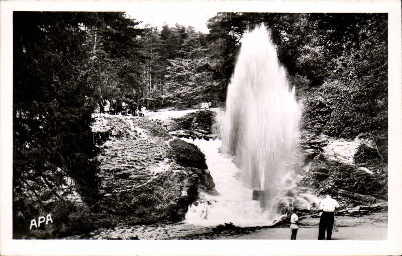 CPSM Saint Ironwood the basin the sheaf in the park