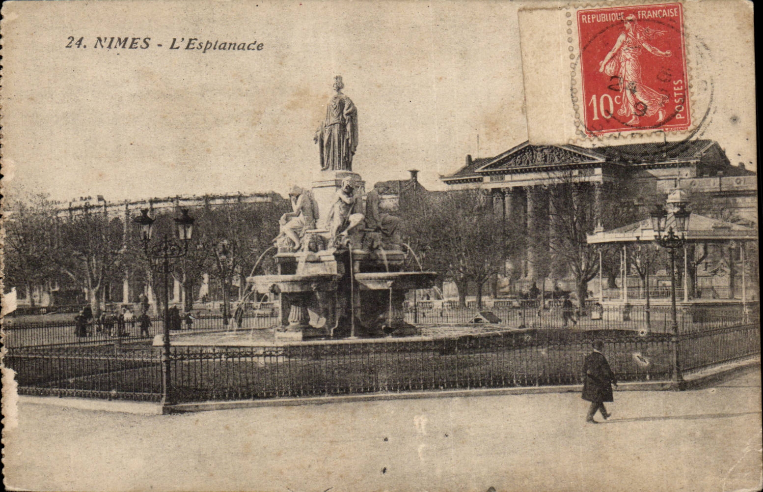 CPA Nimes der Esplanade