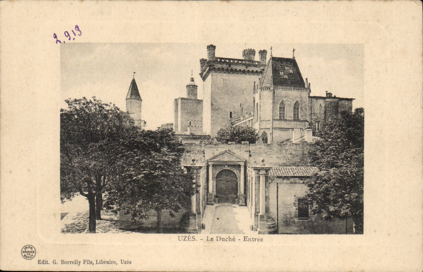 CPA Uzes the duchy Entrance