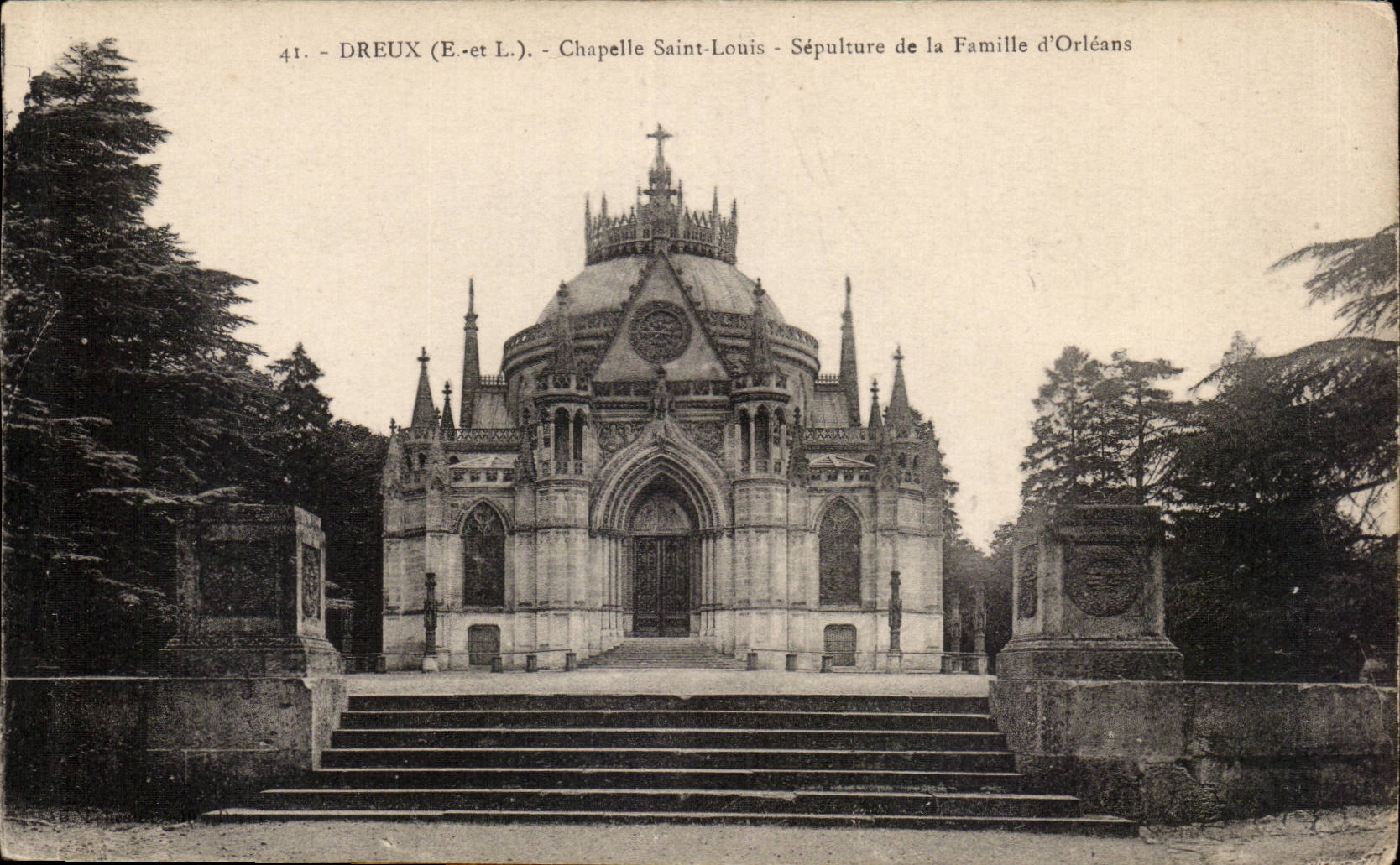 CPA Dreux Wolbung-Saint Louis-Beerdigung der Familie von Orleans