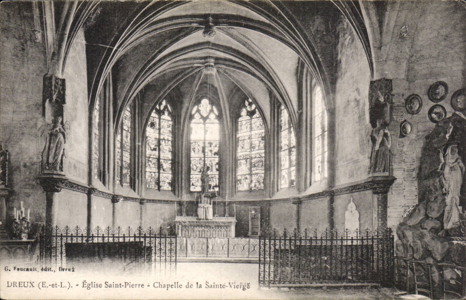 CPA Dreux Church St Pierre Wolbung Sainte der Jungfrau