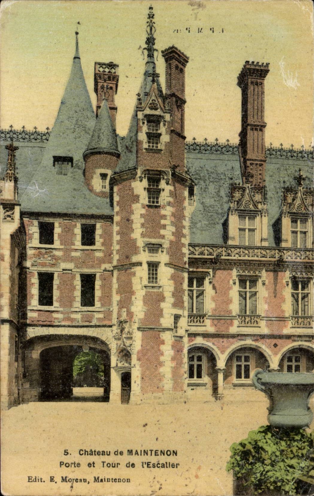 CPA Maintenon Schloss tragt und Umdrehung des Treppenhauses