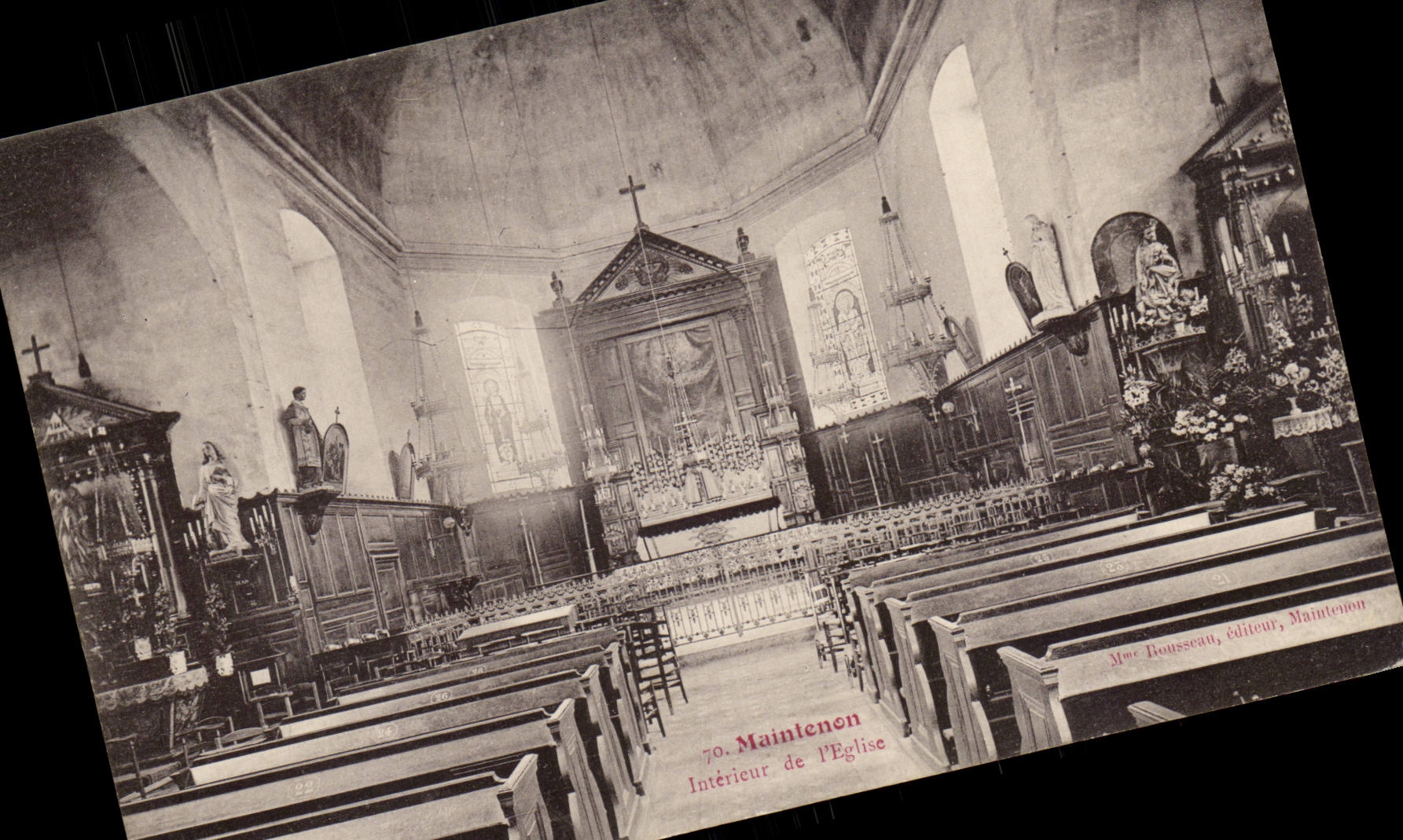 CPA InnenMaintenon von der Kirche